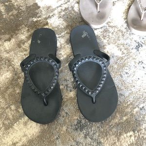 Flip flops